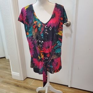 Floral Tie Waist V-neck Top by Lily/Firmiana NWT